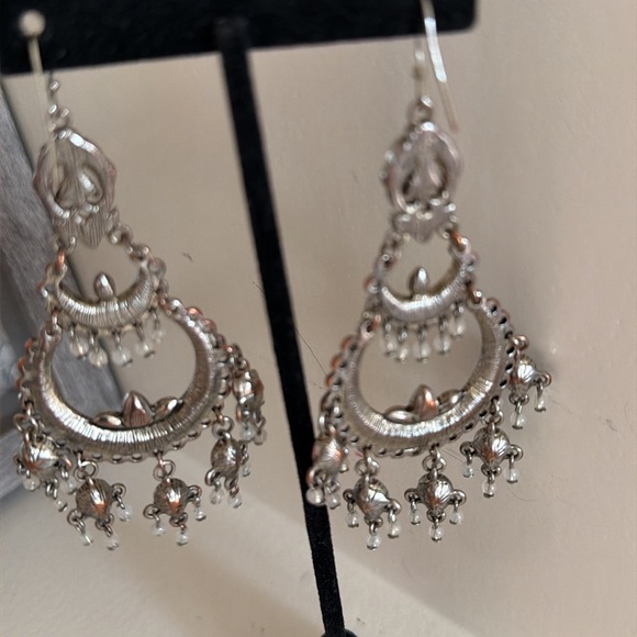 Statement earrings - Picture 3 of 4